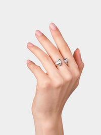 Silver Kiss Ring