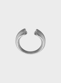 Brushed Silver Kiss Small Ring