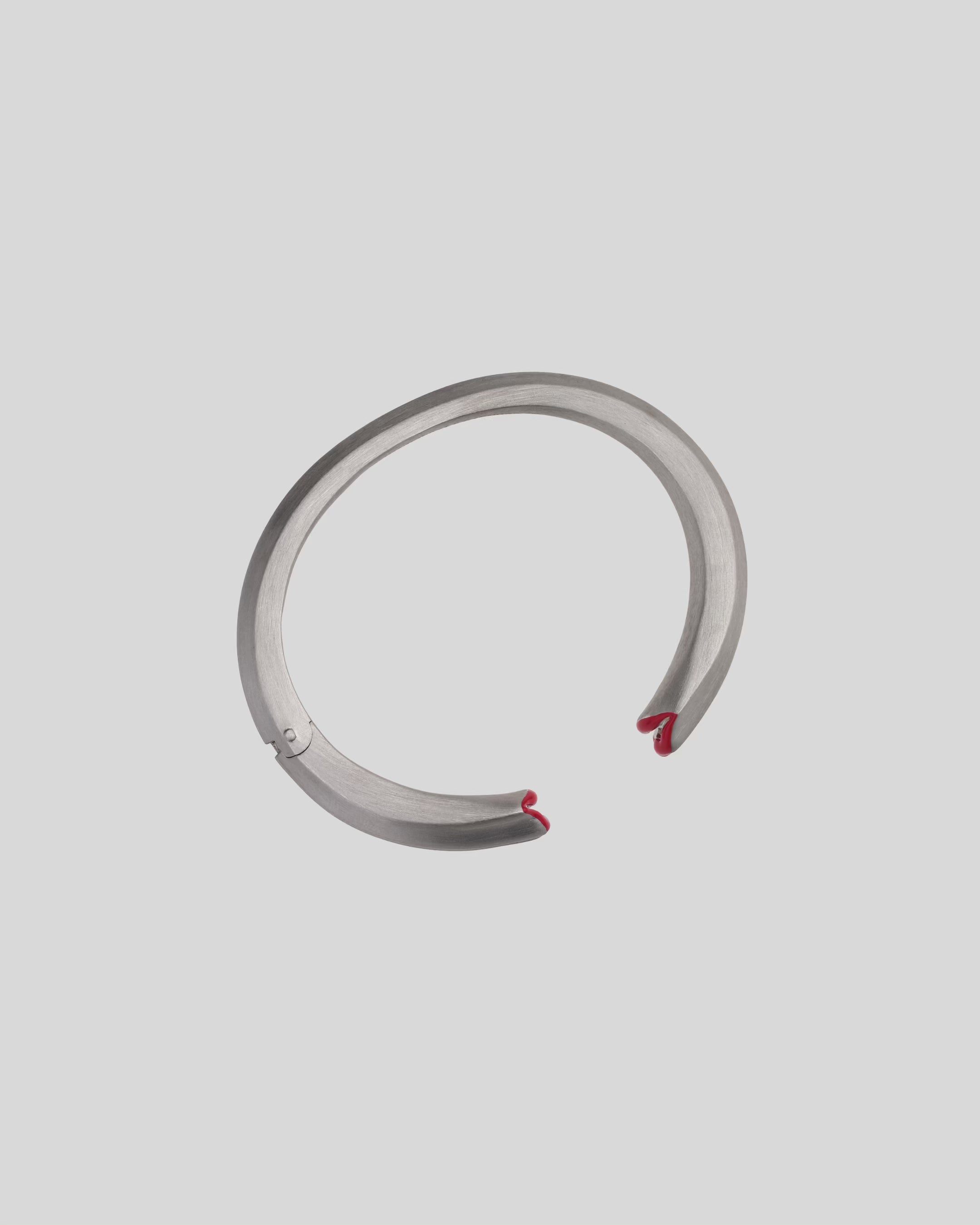 Silver Brushed Slender Kiss Bangle Red Opaque